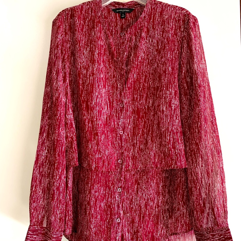 Banana Republic flowy blouse. Mothers Day gift